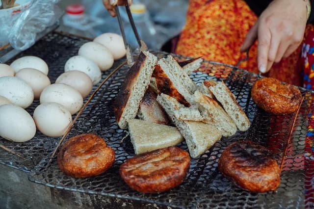Top 6 bánh đặc sản Hà Giang nhất định phải thử khi du lịch cao nguyên đá