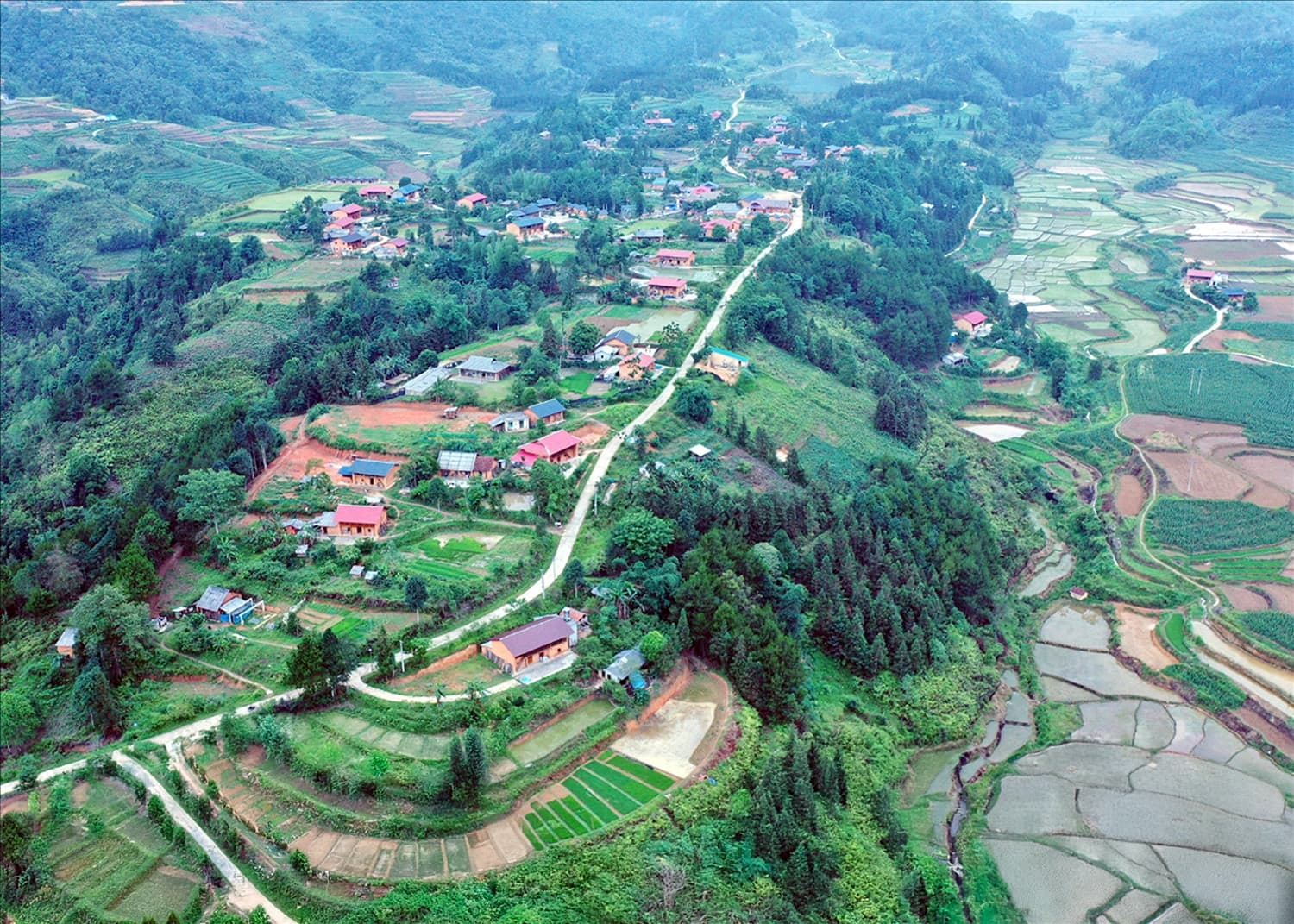 Khám phá Nặm Đăm Quản Bạ: Vẻ đẹp bình yên và bản sắc người Dao ở Hà Giang