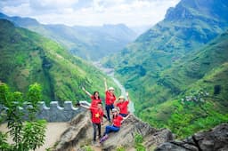 Kinh nghiệm du lịch Mã Pí Lèng Hà Giang: Gợi ý lịch trình, chi phí và mẹo an toàn
