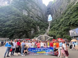 Tour Trung Quốc: Trương Gia Giới - Phượng Hoàng Cổ Trấn 6 ngày 5 đêm từ Hà Nội - Bay Vietjet Air