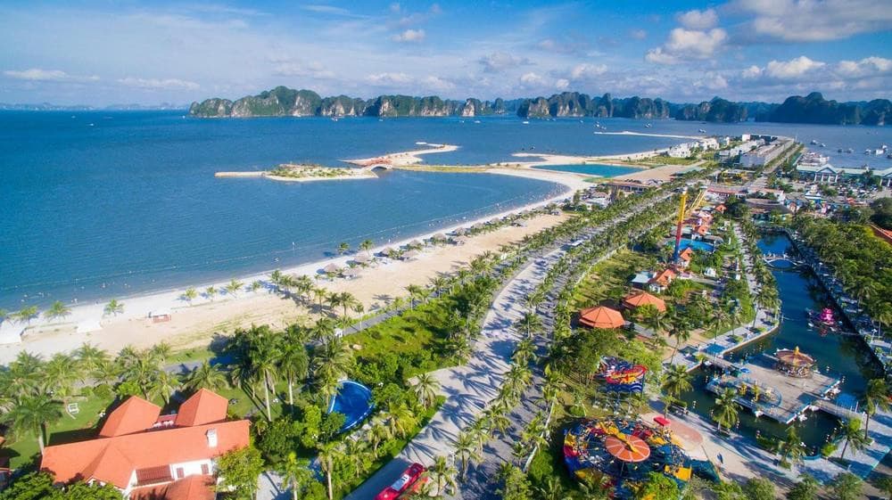 Hạ Long tháng 12 - Trải nghiệm mùa đông khác biệt trên vịnh di sản