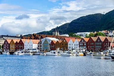 Đi Bắc Âu mùa nào đẹp nhất? Khám phá vẻ đẹp bốn mùa của xứ sở Bắc Âu