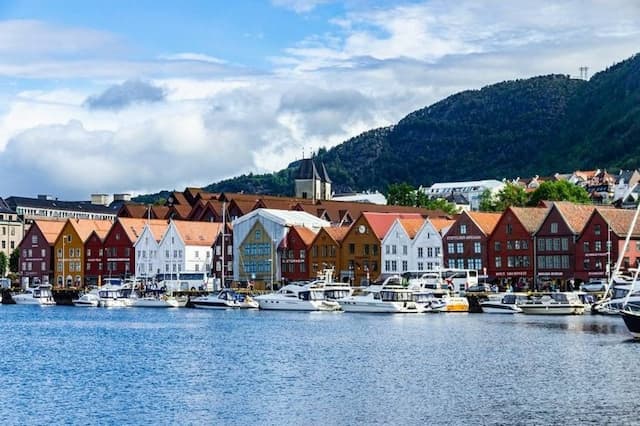 Đi Bắc Âu mùa nào đẹp nhất? Khám phá vẻ đẹp bốn mùa của xứ sở Bắc Âu