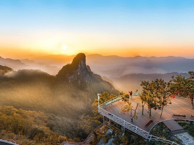 Tour Trung Quốc: Phượng Hoàng Cổ Trấn - Trương Gia Giới 6 ngày 5 đêm từ Hà Nội - Khởi hành 2025