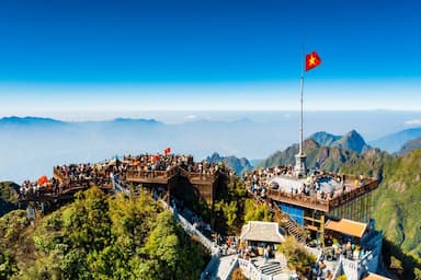 Du lịch Fansipan: Hành trình chinh phục "Nóc nhà Đông Dương"
