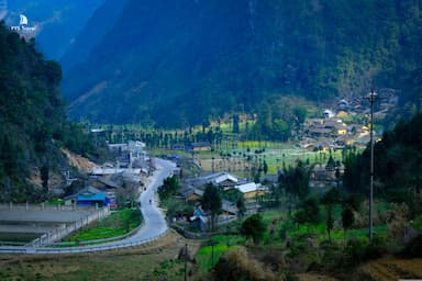 Thị trấn Phó Bảng Hà Giang: Chốn bình yên trên cao nguyên đá