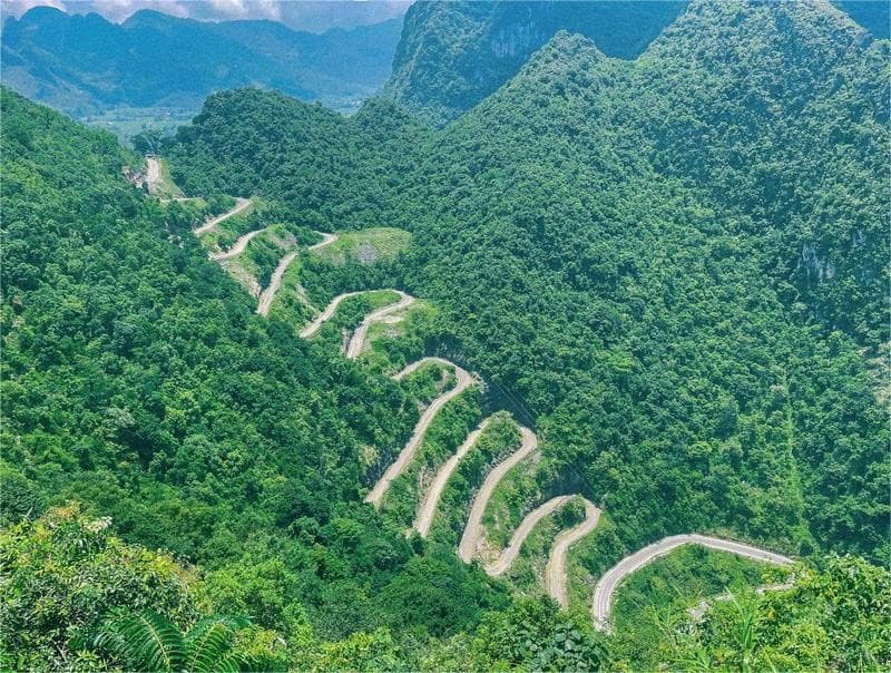 Chinh phục Đèo Mẻ Pia Cao Bằng - cung đèo 14 tầng có 1-0-2