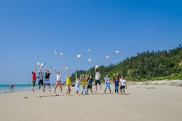 Tour Hà Nội - Quan Lạn 2 ngày 1 đêm Teambuilding: Mùa hè sôi động