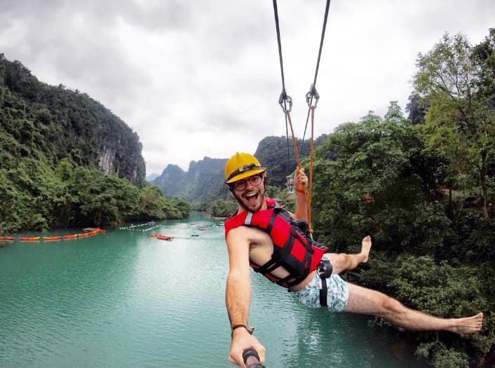 zipline hang tối
