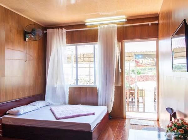 Nên đi Quan Lạn hay đảo Cô Tô