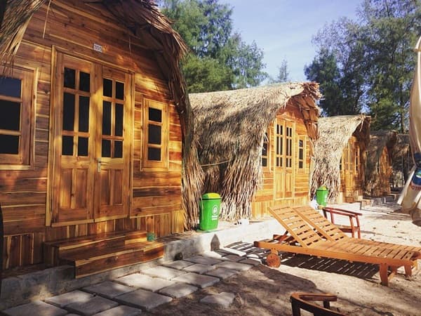 Nên đi Quan Lạn hay đảo Cô Tô