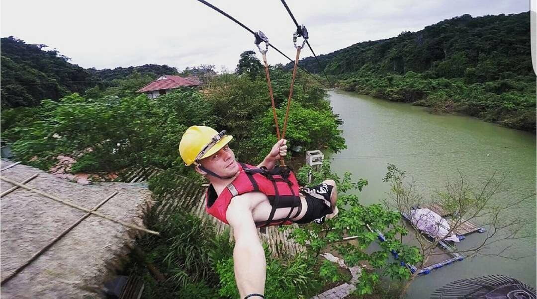 zipline hang tối