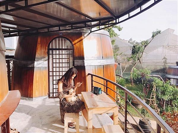 Lộ diện Homestay thùng rượu vang mới toanh ở Đà Lạt khiến giới trẻ đứng ngồi không yên