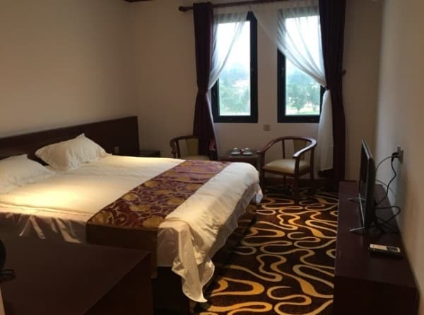 Khách sạn Hoàng Trung Cô Tô