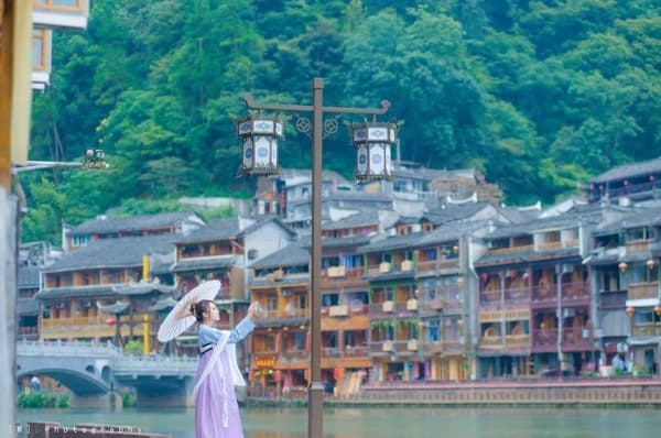 Tour Hà Nội - Phượng Hoàng Cổ Trấn 5 ngày 4 đêm ( Đường bay - Không Shopping)