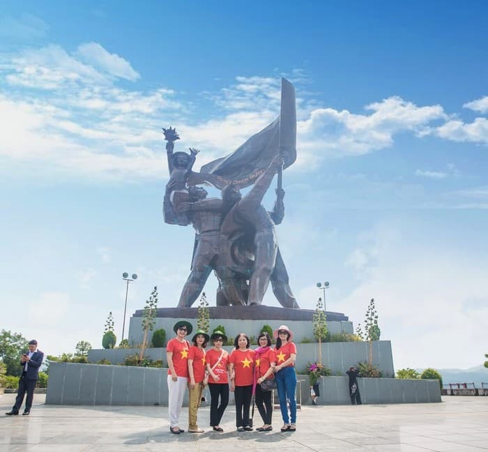 Bảo tàng điện biên