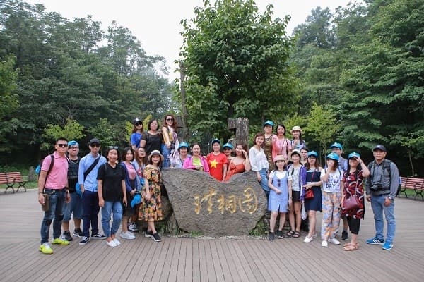 Tour Trung Quốc: Trương Gia Giới - Phượng Hoàng Cổ Trấn 6 ngày 5 đêm từ TP.HCM