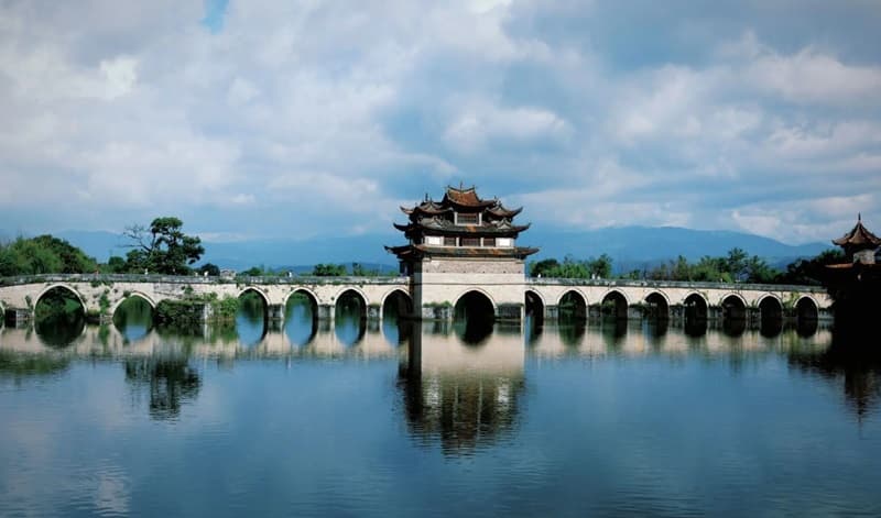 cau-song-long.jpg