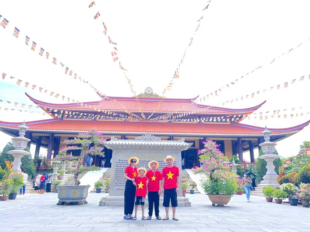 tou-quoc-khanh-4.jpg