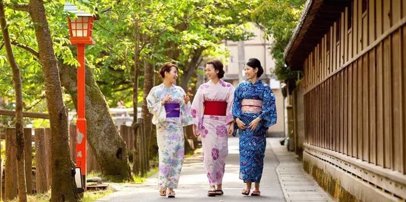 kimono.webp