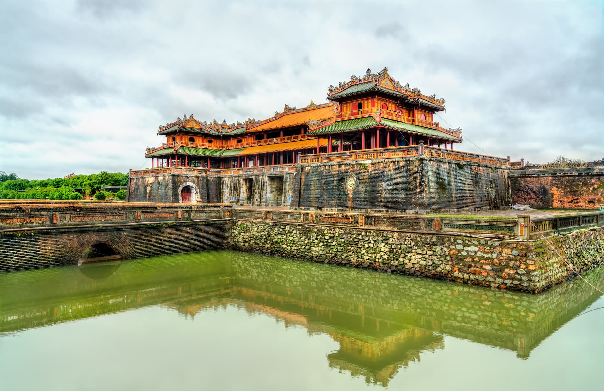 khung cảnh đại nội Huế