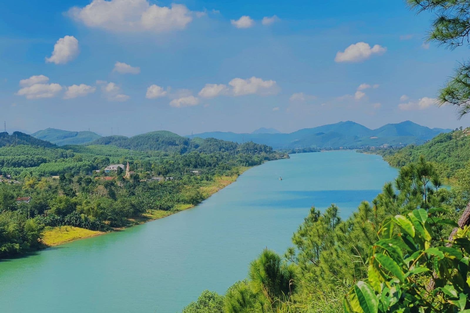 khung cảnh từ đồi vọng cảnh.jpg