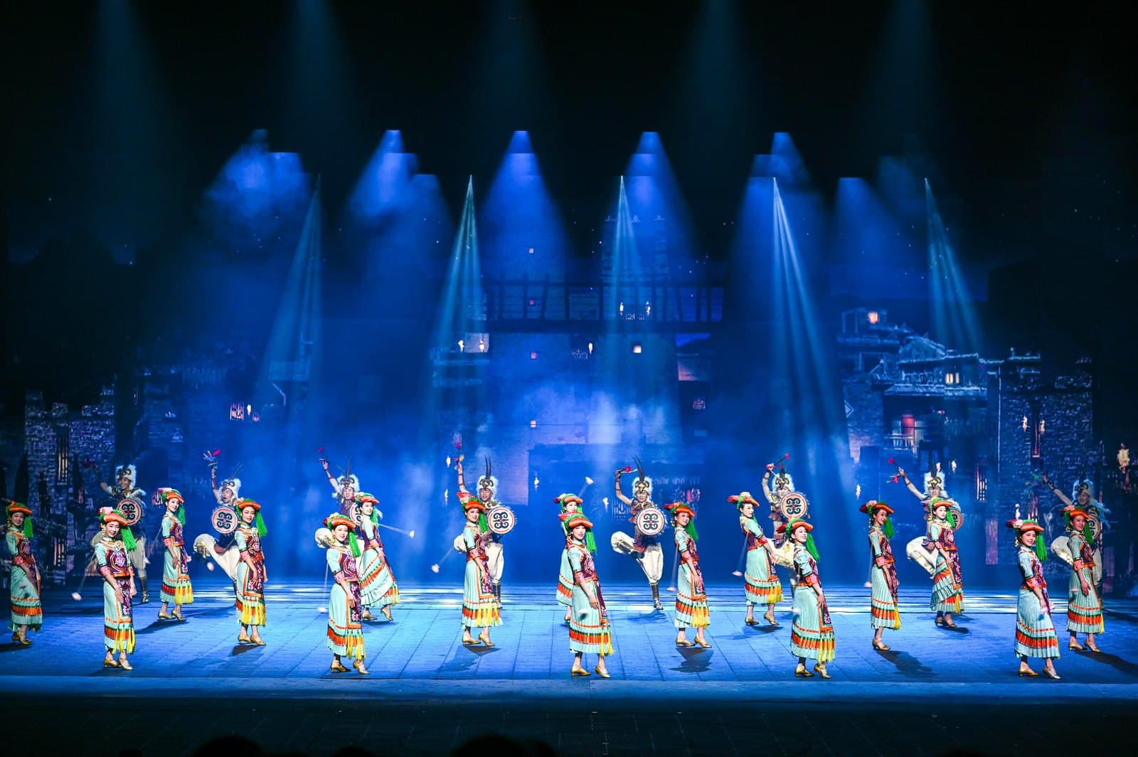 tour-thanh-do-cuu-trai-cau-13.jpeg