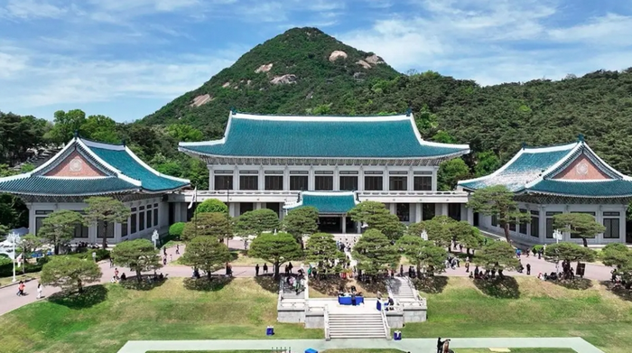 Nhà Xanh