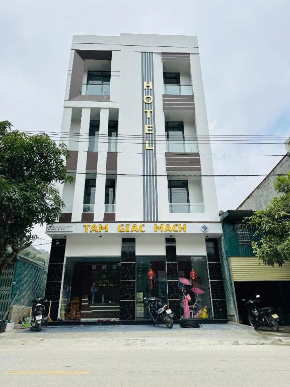 tam-giac-mach-hotel-1.jpg