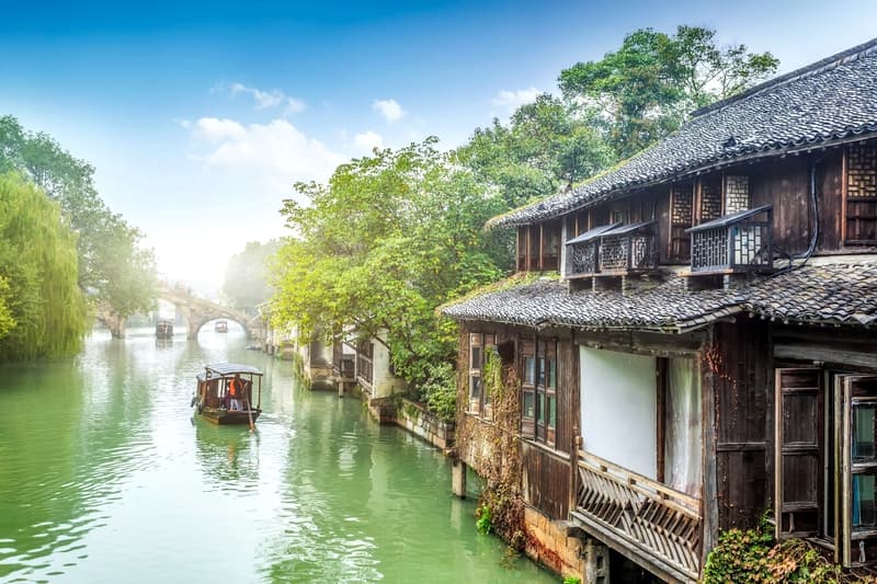 Đi thuyền ở Ô Trấn