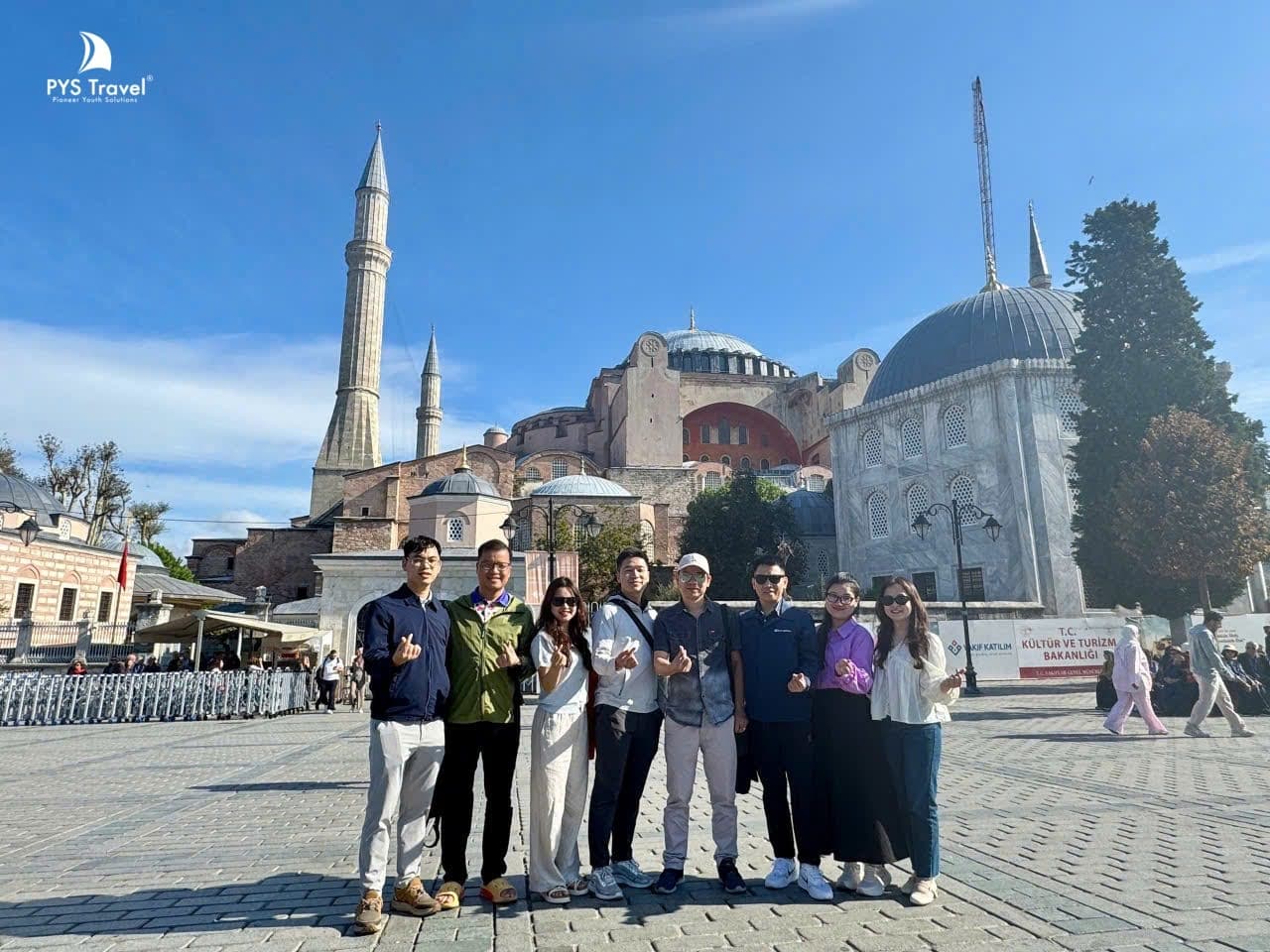 tour-tho-nhi-ky-pystravel-4.jpg
