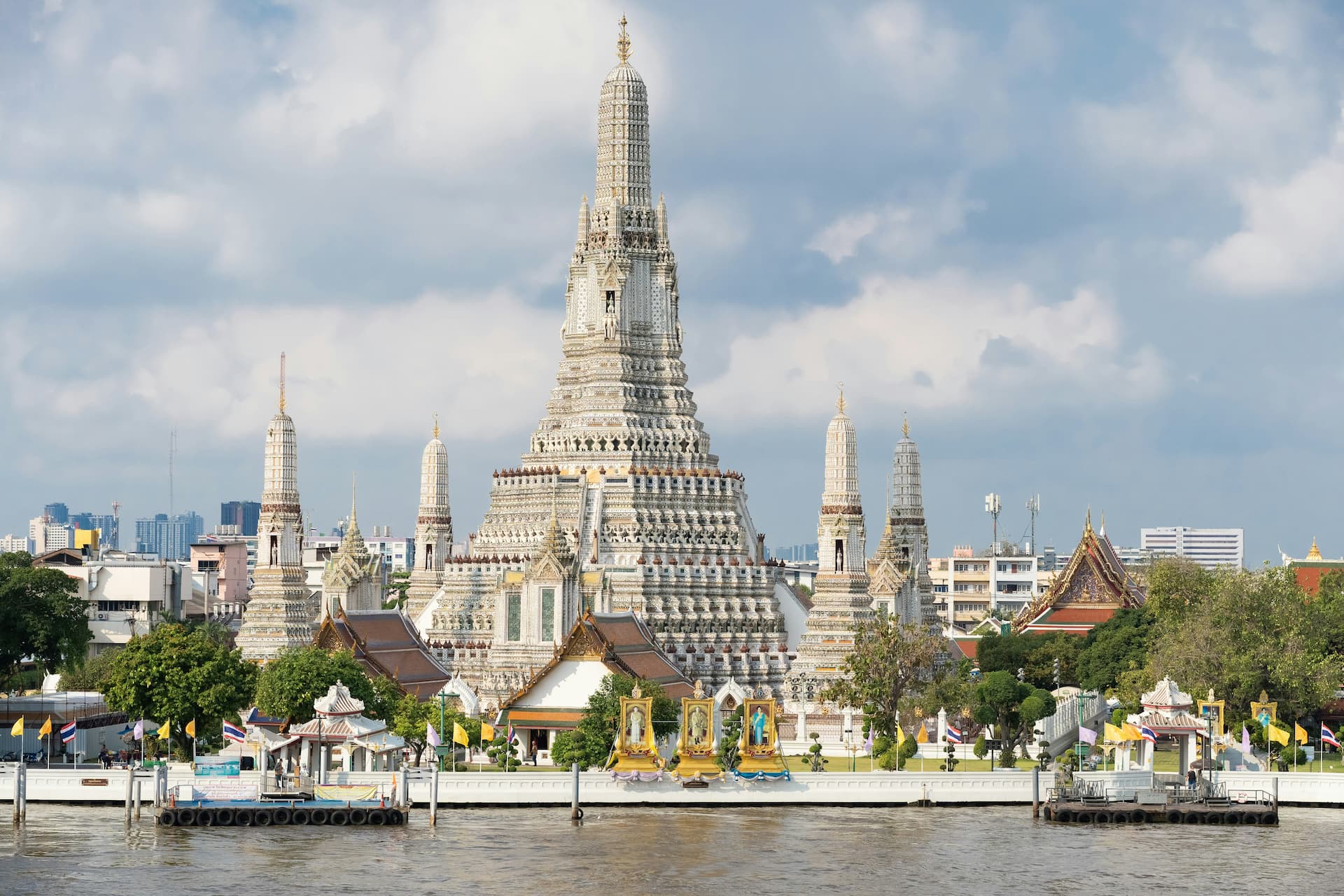 chùa wat arun.jpg