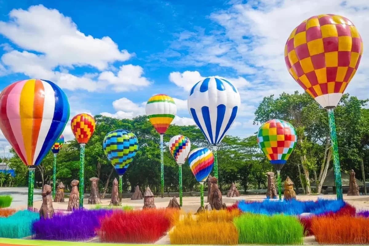 Lighting-Art-Museum-Balloon-Garden3.webp