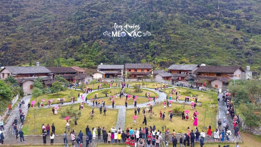 lang-mong.jpg