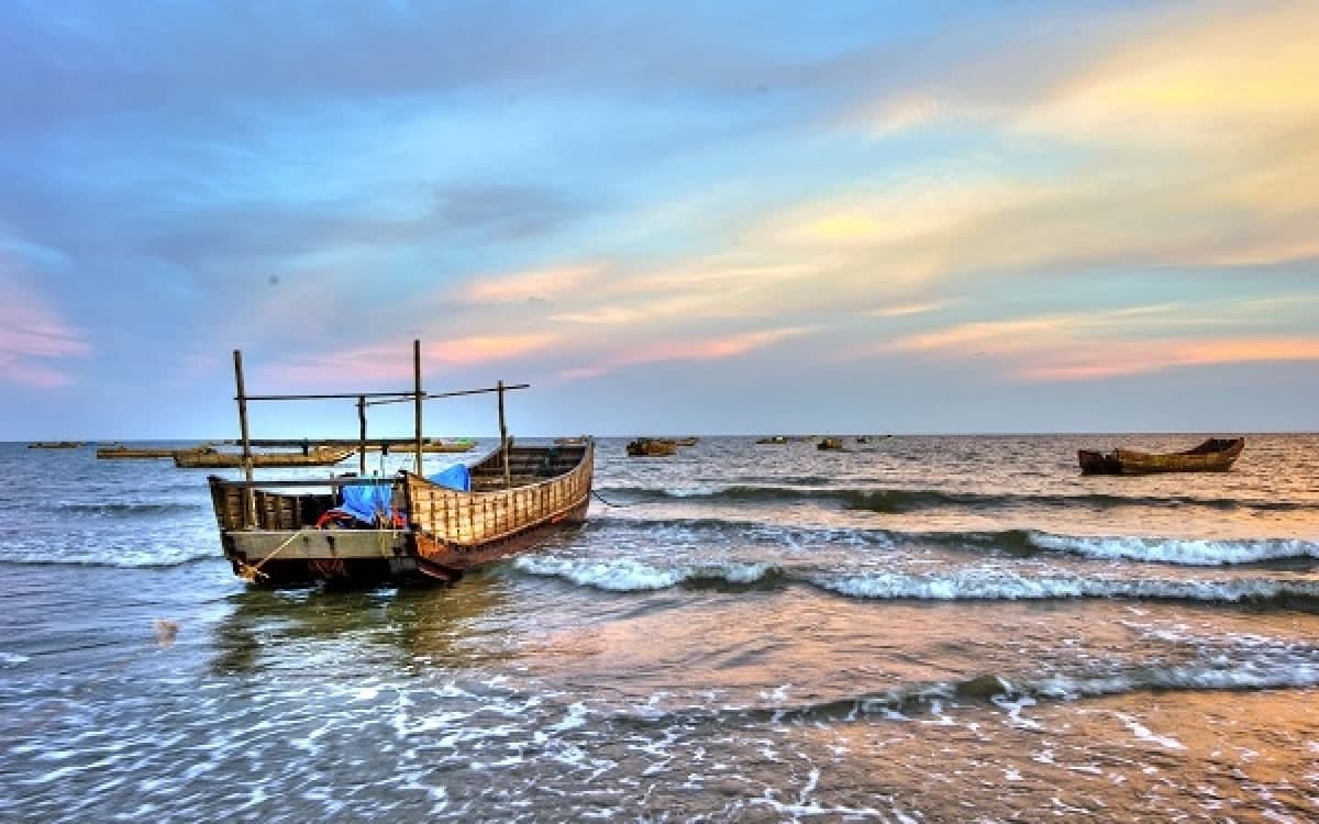 Du lịch Trà Cổ - bãi biển lãng mạn nhất Việt Nam