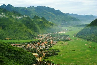 Du lịch Mai Châu tháng 8 khám phá thung lũng yên bình của Tây Bắc