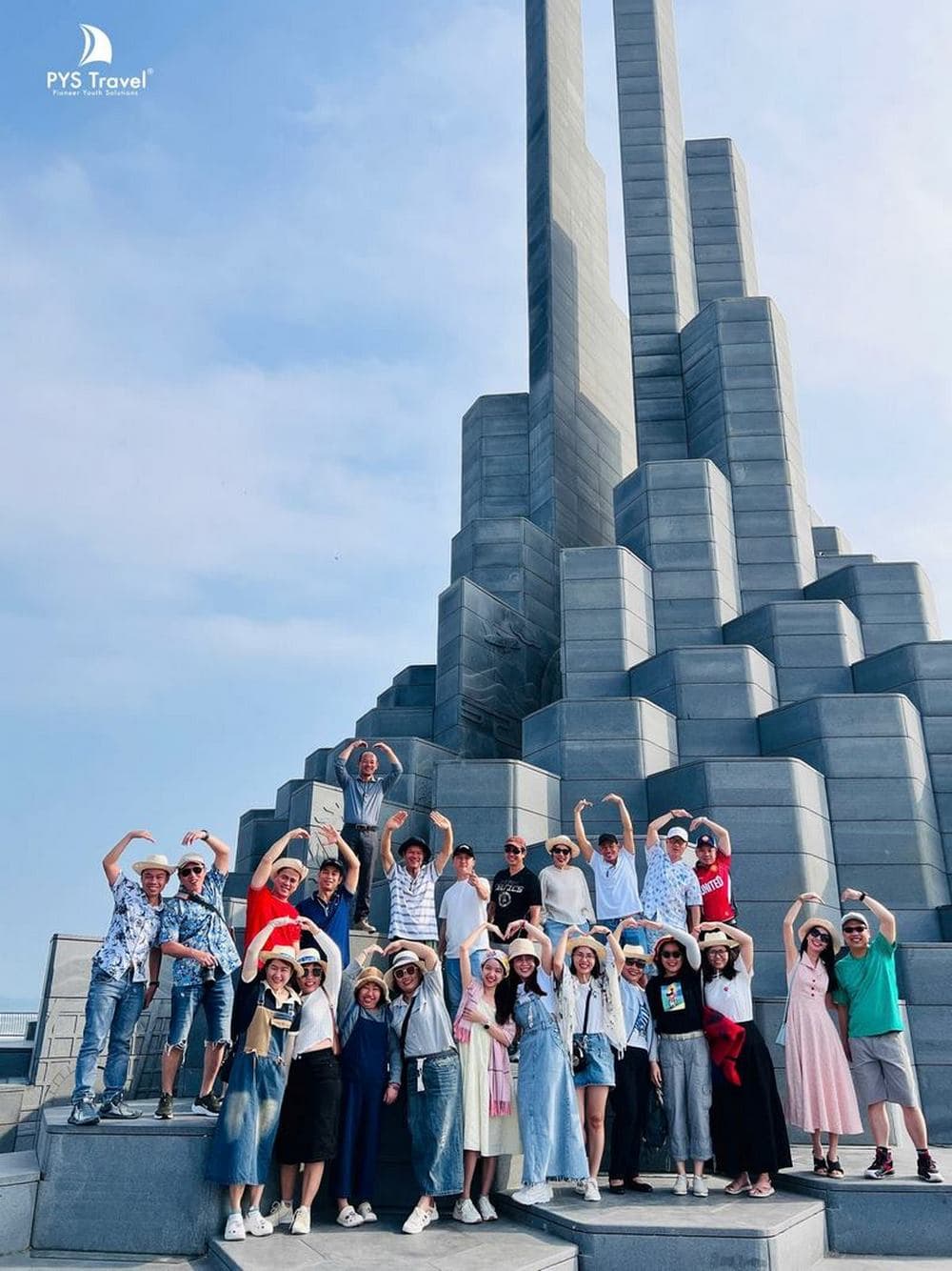 Tháp Nghinh Phong Phú Yên Ảnh khách PYS Travel chụp Tháp Nghinh Phong Phú Yên