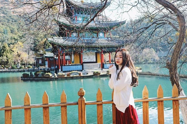Tour HN -Trùng Khánh - Lệ Giang - Shangri La 6 ngày 5 đêm