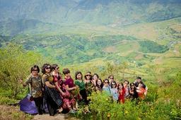 Khách hàng tham gia tour Mù Cang Chải ngày 13-14/9/2019