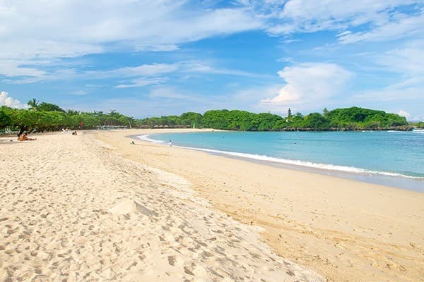 Nusa Dua: “Nàng thơ” nép mình bên thiên đường biển đảo Bali