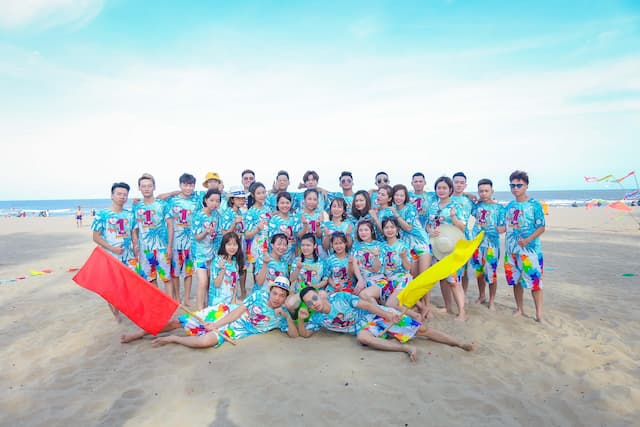 Du lịch kết hợp teambuilding: "Gói phát triển" - "Vượt chướng ngại vật bứt phá dẫn đầu"