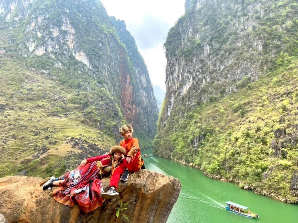 Vi vu du lịch Hà Giang tháng 4, điều gì đang chờ đợi bạn?