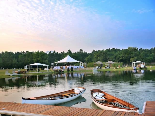 Tổ chức ngày hội gia đình cho công ty, đừng bỏ qua danh sách các resort "cực xịn" gần Hà Nội này nhé