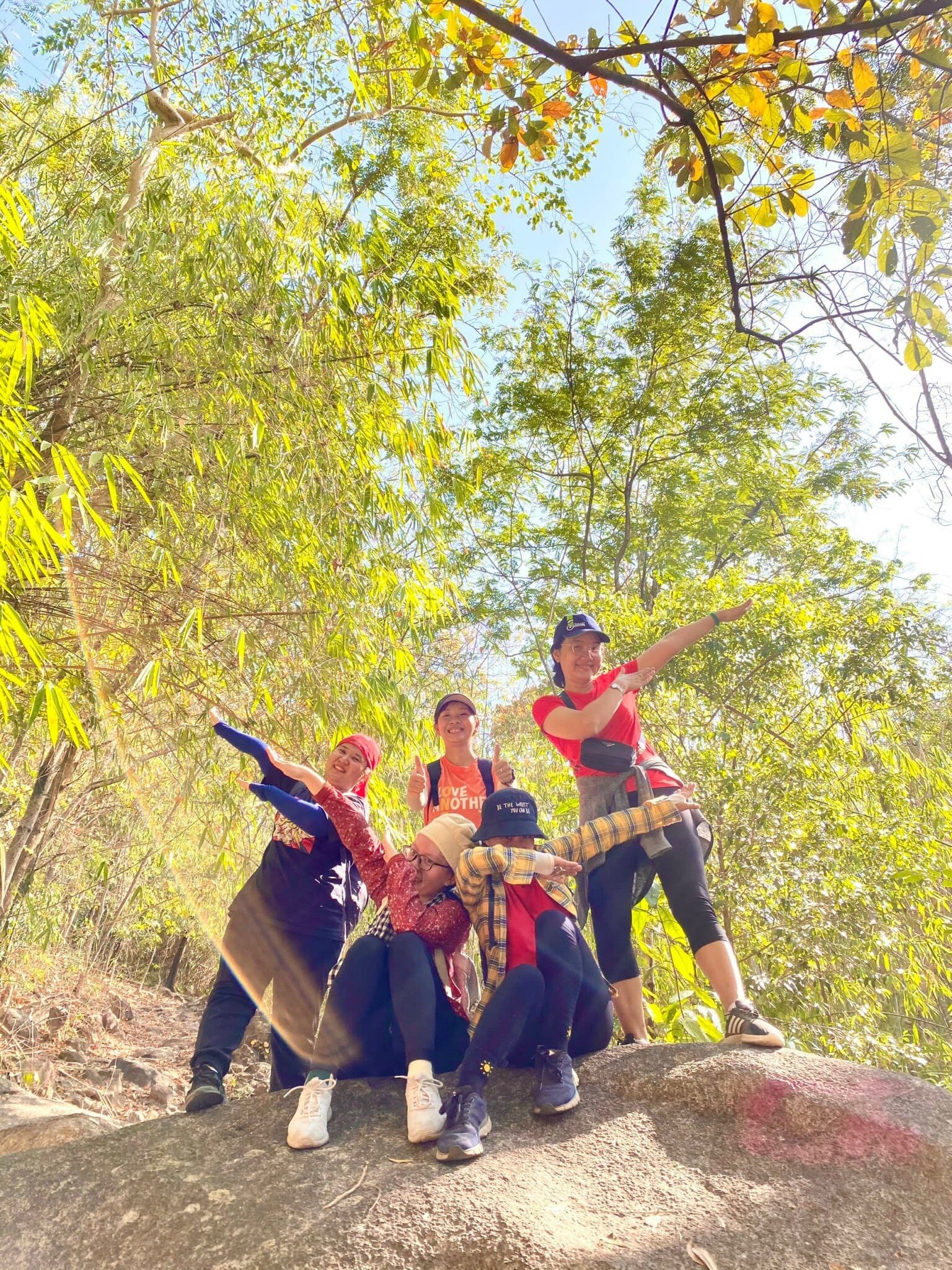 Tour TP. Hồ Chí Minh - Núi Dinh 1 ngày