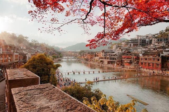 Kinh nghiệm đi Phượng Hoàng cổ trấn: mùa nào đẹp nhất?