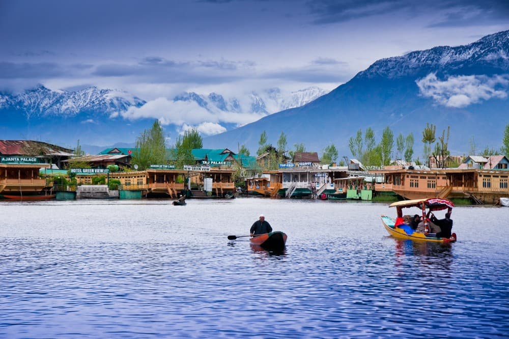 Kashmir ở đâu? Làm sao để đến được Kashmir?