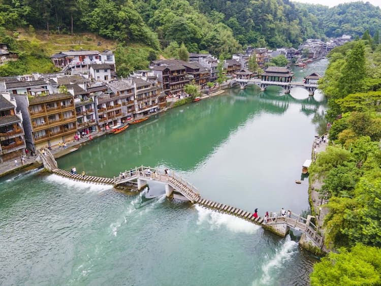 Tour Trung Quốc: Trường Sa - Phượng Hoàng Cổ Trấn - Trương Gia Giới - Miêu Trại Mặc Nhung 5 ngày 4 đêm từ Hà Nội - Quốc Khánh 2/9/2026