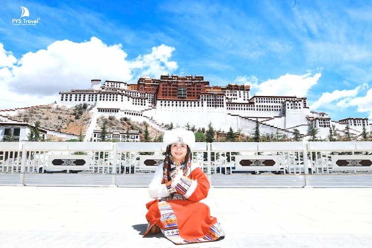 Tour Trung Quốc - Tây Tạng: Lhasa - Cung Potala - Đại Chiêu Tự - Đèo Gambala - Sông Băng Karola - Shigatse 9 ngày 8 đêm từ Hà Nội