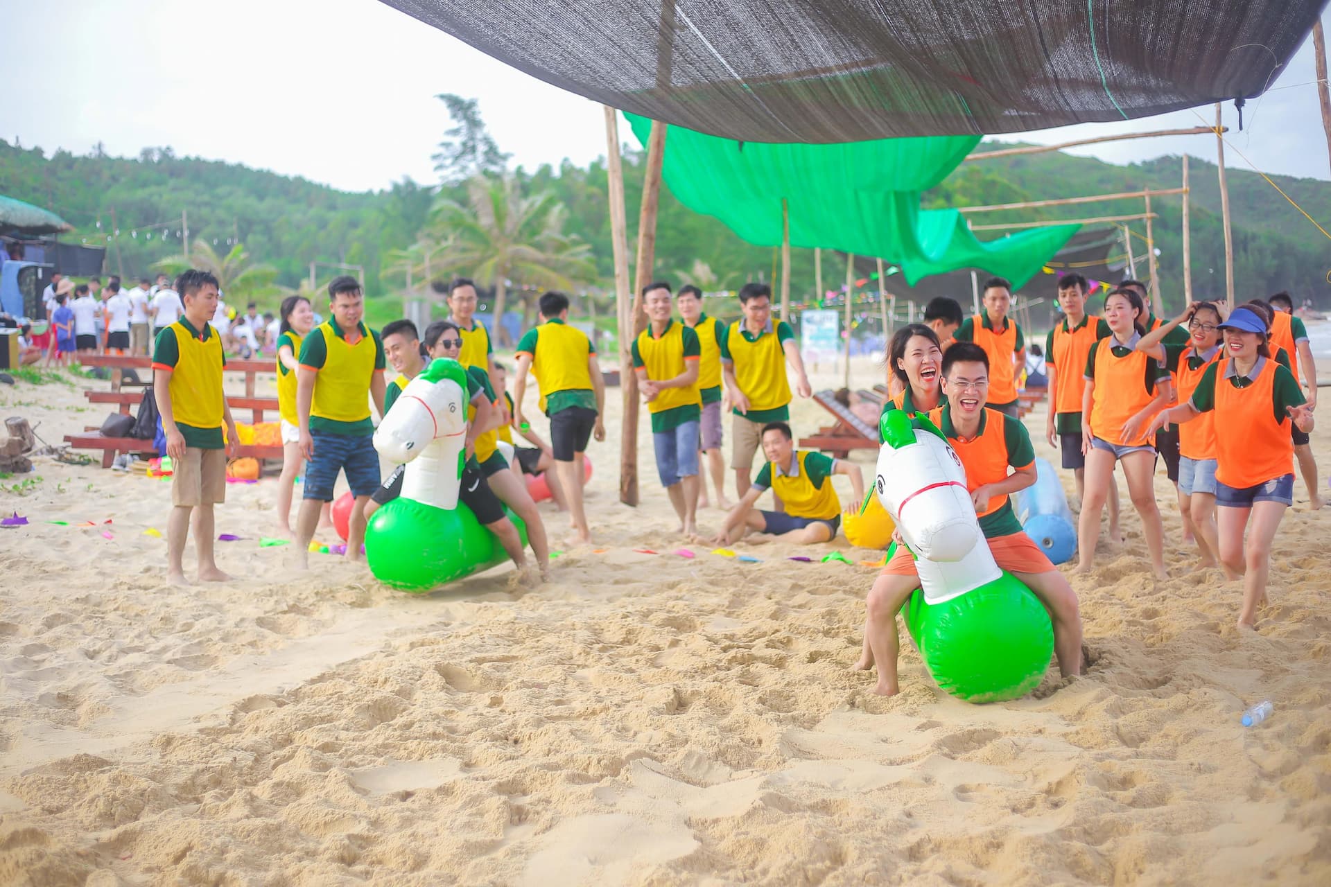 teambuilding biển Quan Lạn