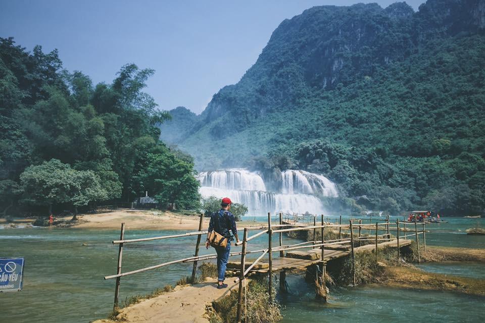 đi dạo quanh thác bản giốc